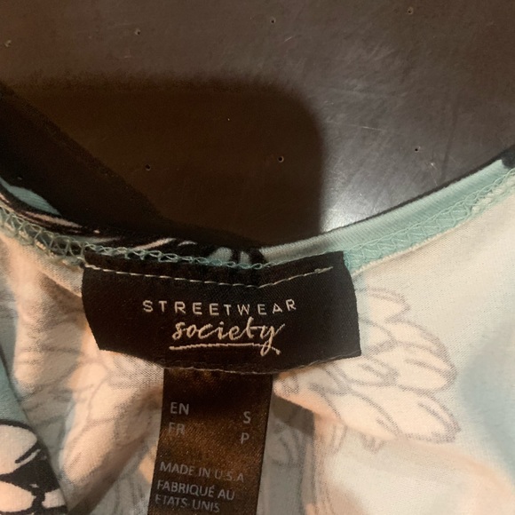 Tye top - Picture 2 of 3